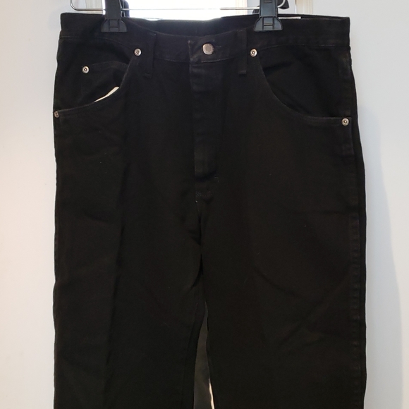 Wrangler Other - Wrangler  Authentic Black Jeans 👖Men's W34